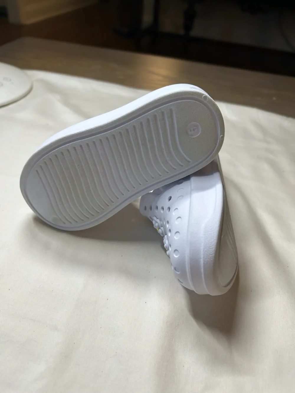 Toddler White Slip-On Floral Clog Shoes